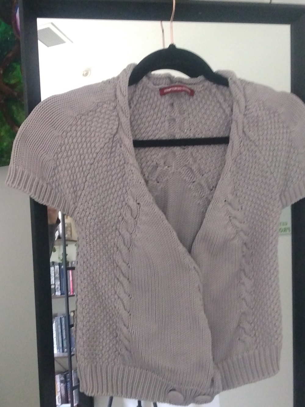 Light Gray Short-Sleeve Cable Knit Sweater Cardigan